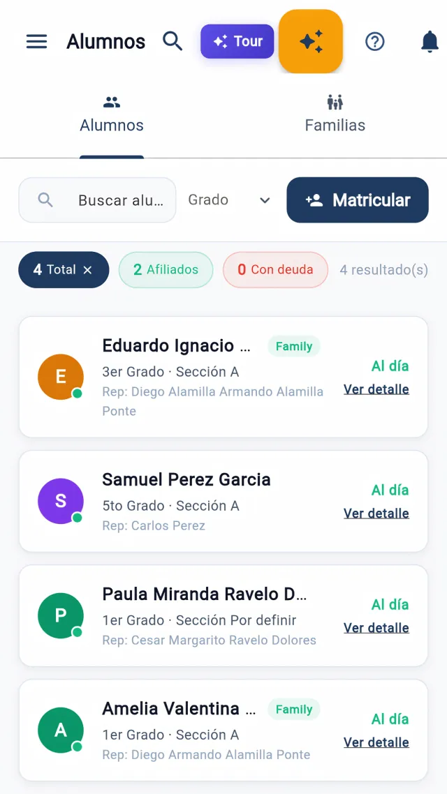 Lista de alumnos en el aula del maestro de KREA School, vista en el teléfono